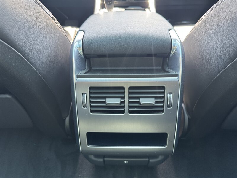 Used 2020 Land Rover Range Rover Sport SE AWD/4WD image 36
