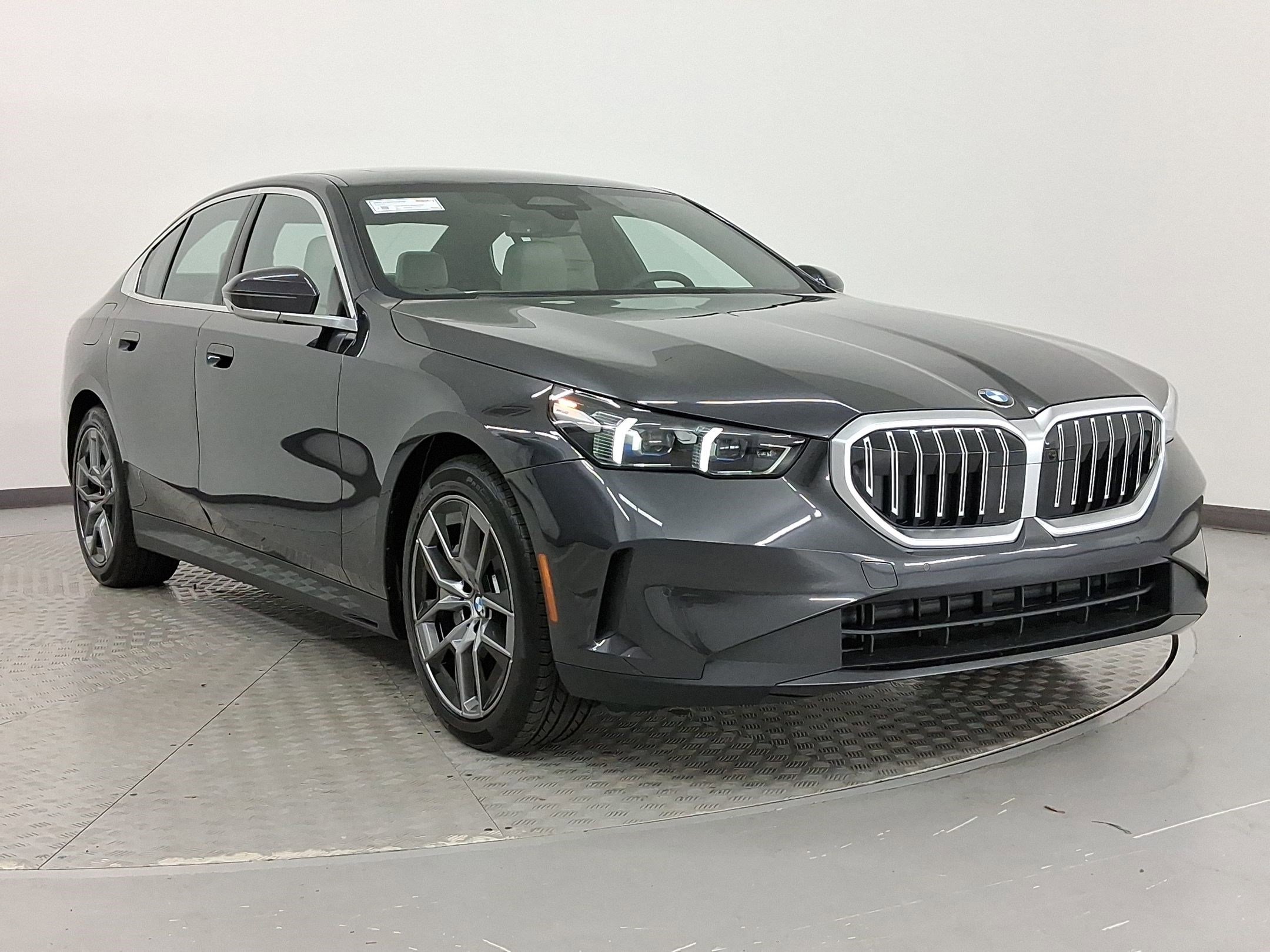 New 2026 BMW 530i w/ Premium Package image 7