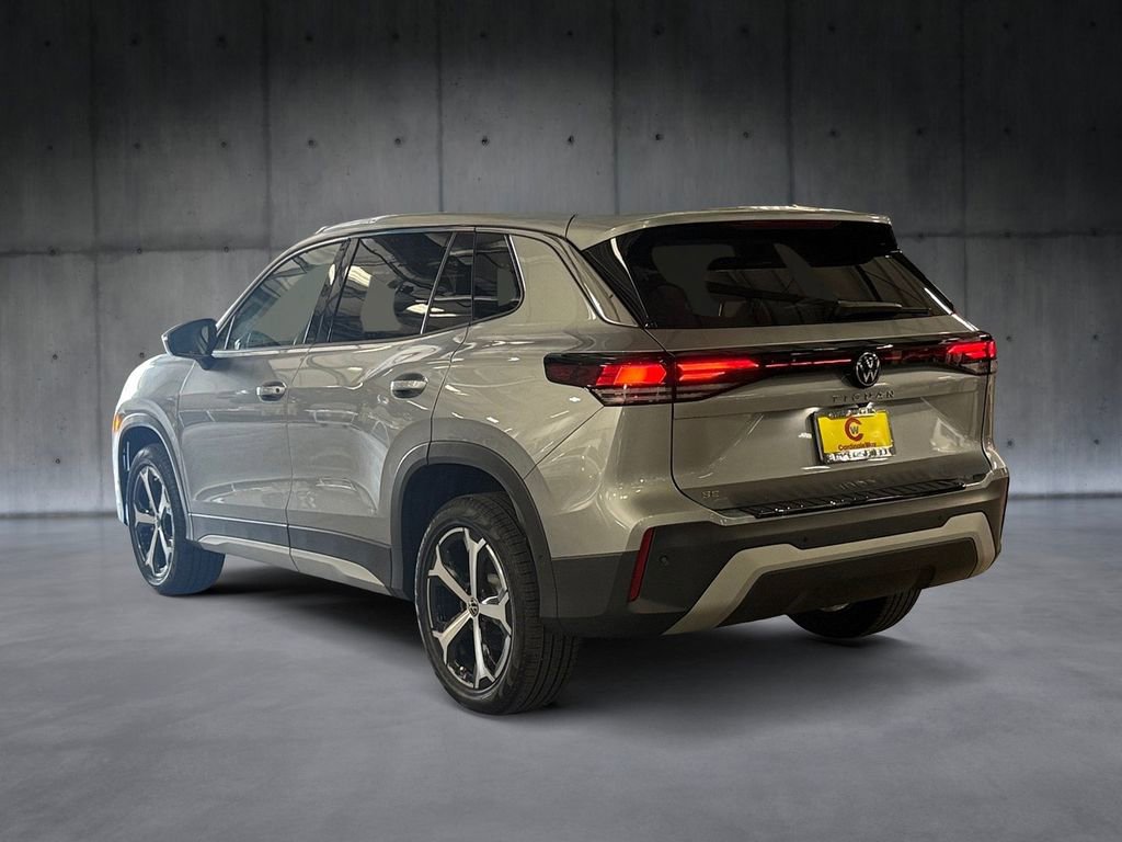 New 2026 Volkswagen Tiguan SE AWD/4WD image 3