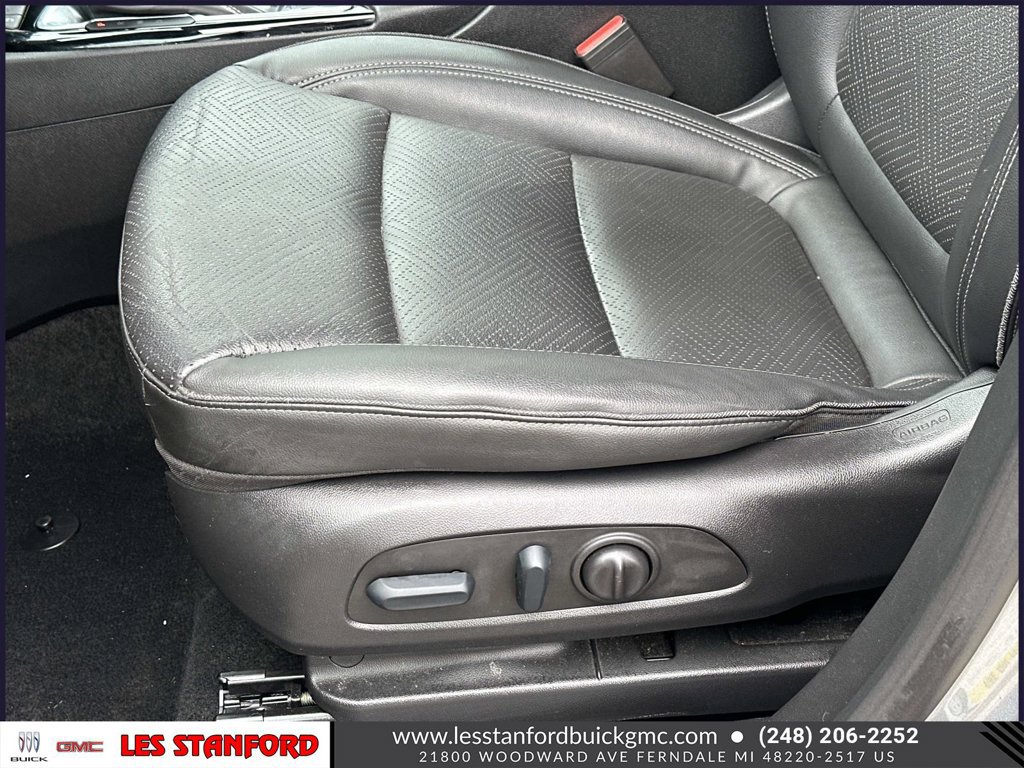 Certified 2023 Buick Encore GX Essence w/ Advanced Technology Package FWD image 18
