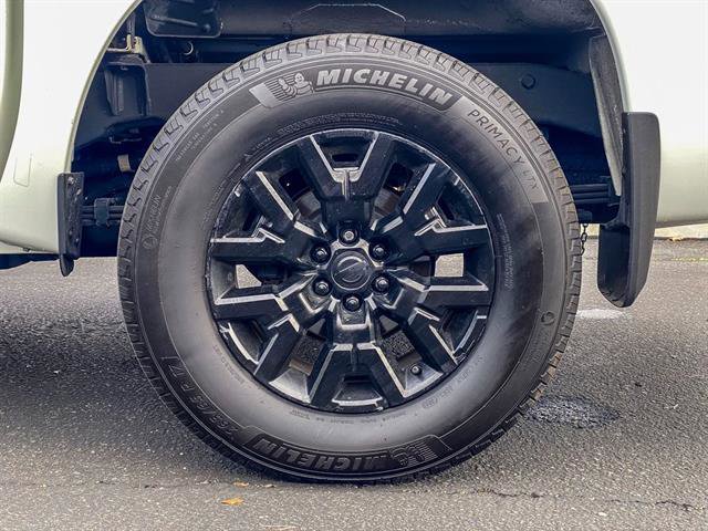 Used 2023 Nissan Frontier SV w/ SV Convenience Package image 10