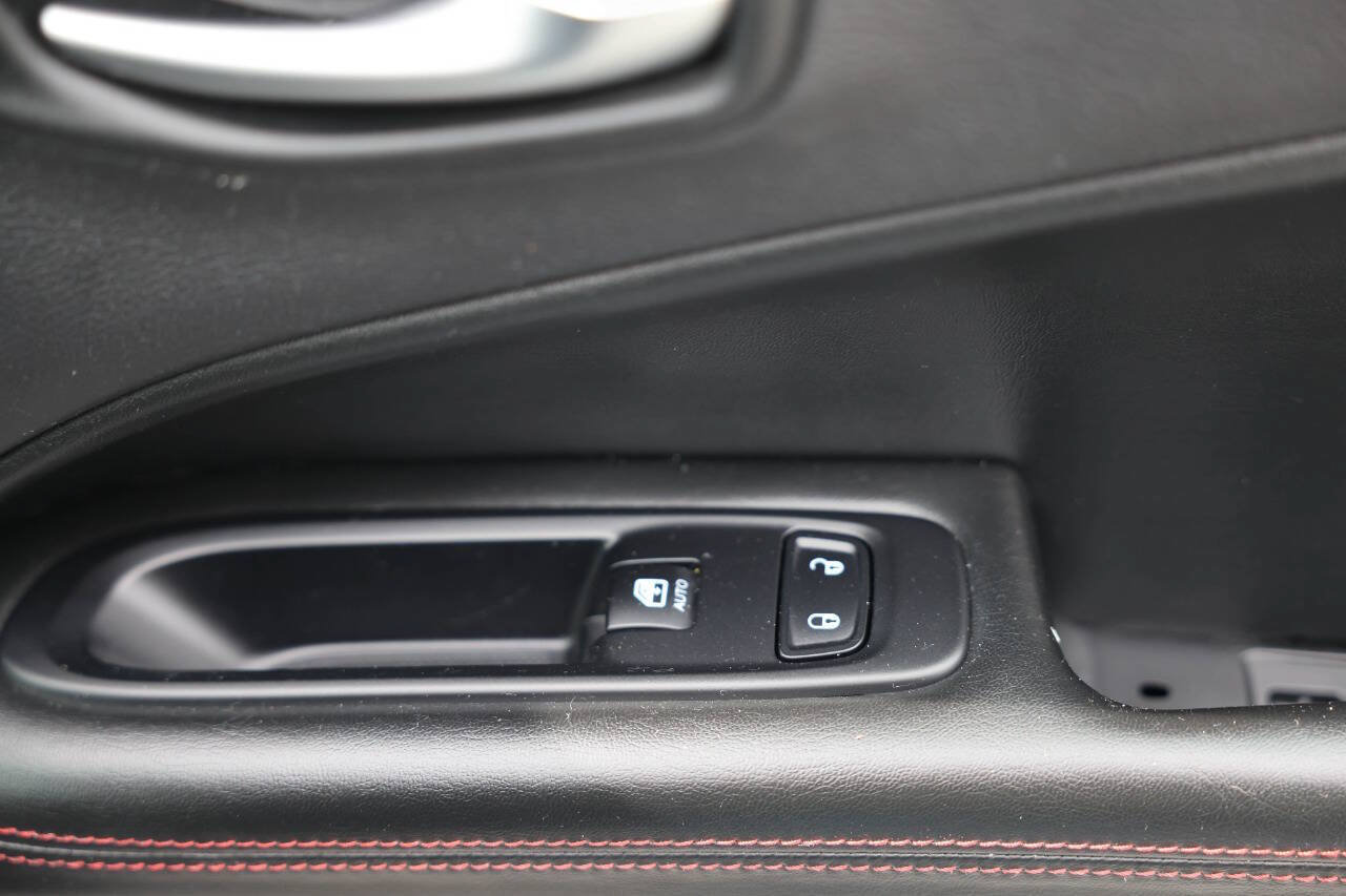 Used 2020 Jeep Compass Trailhawk AWD/4WD image 11