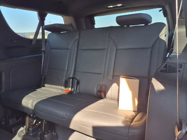 New 2026 Chevrolet Suburban Z71 w/ Z71 Off-Road Package AWD/4WD image 9