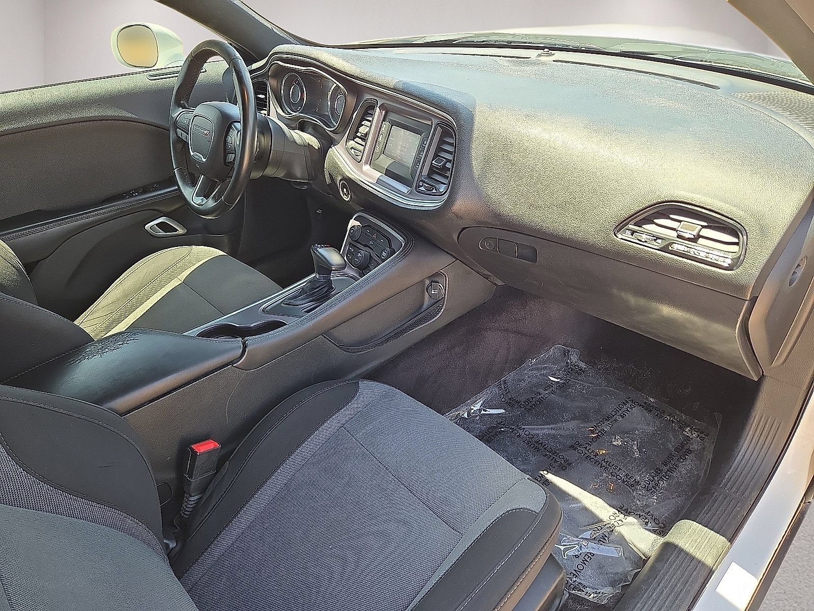 Used 2016 Dodge Challenger SXT RWD image 15