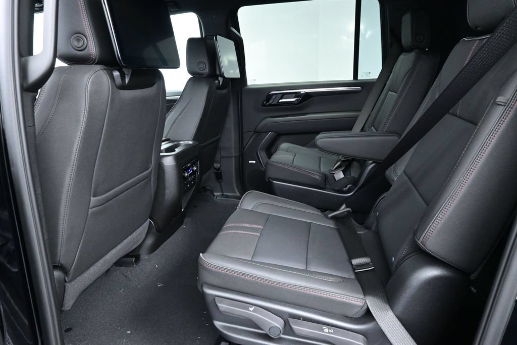 New 2026 Chevrolet Suburban RST w/ RST Capability Package AWD/4WD image 14