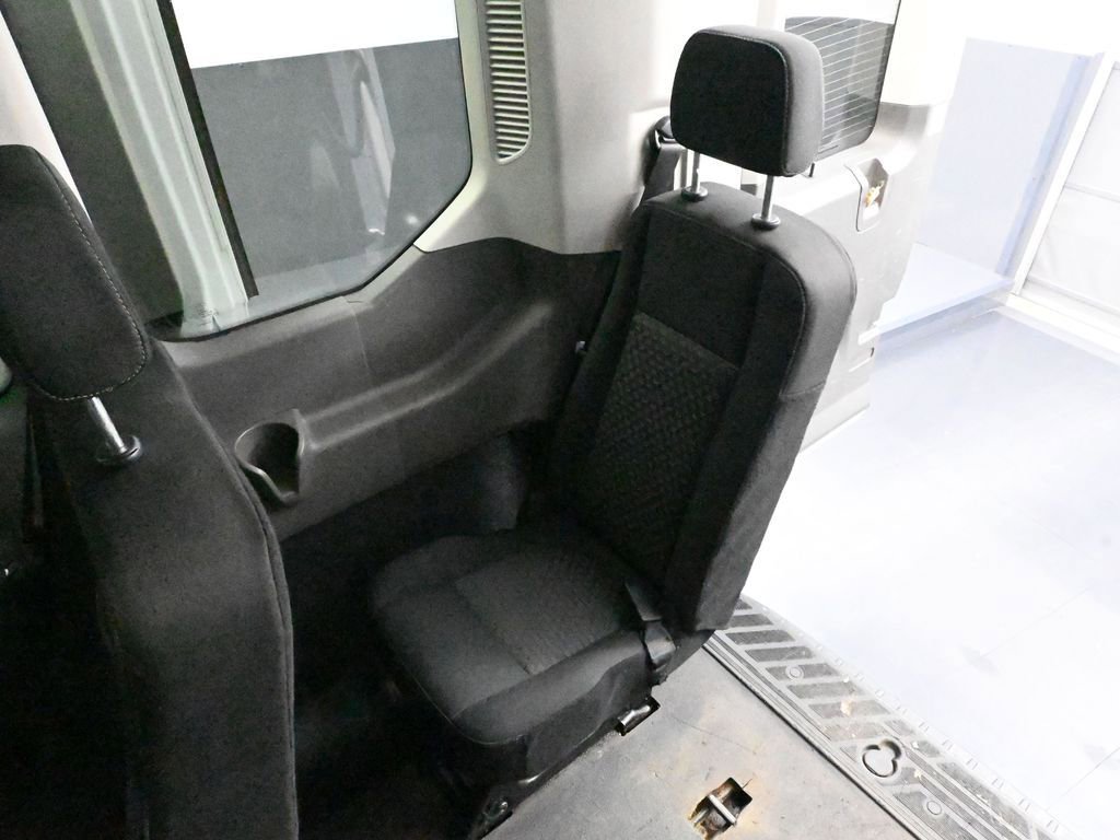 Used 2023 Ford Transit 350 XL image 32