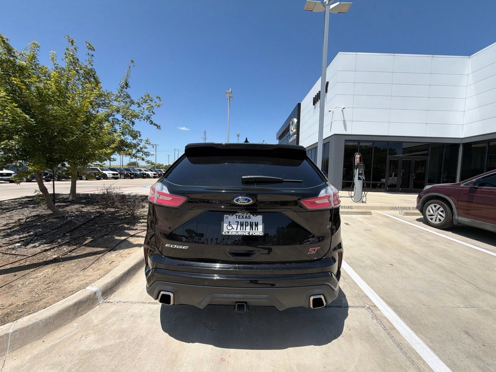 Used 2019 Ford Edge ST w/ Equipment Group 401A AWD/4WD image 16