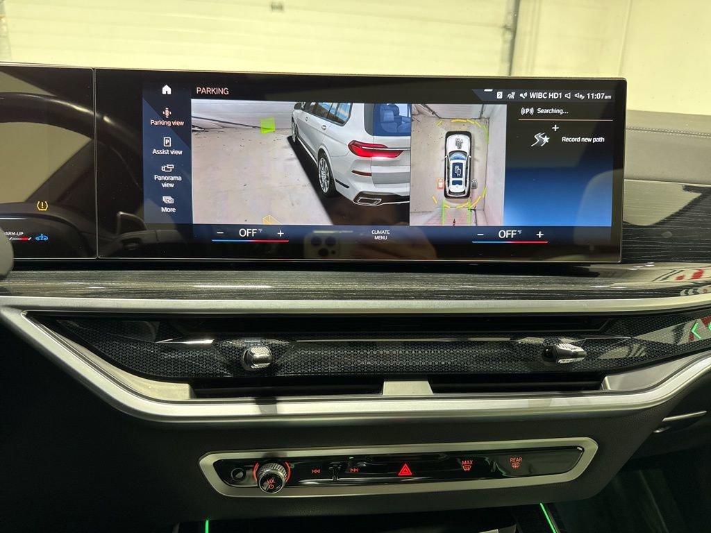 Used 2023 BMW X7 xDrive40i w/ M Sport Package image 25