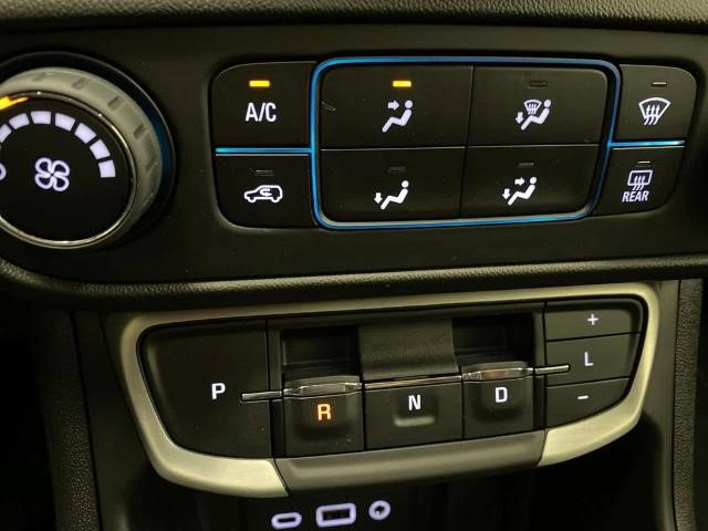 Certified 2023 GMC Terrain SLE image 21