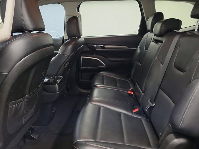 Used 2020 Kia Telluride LX FWD image 12