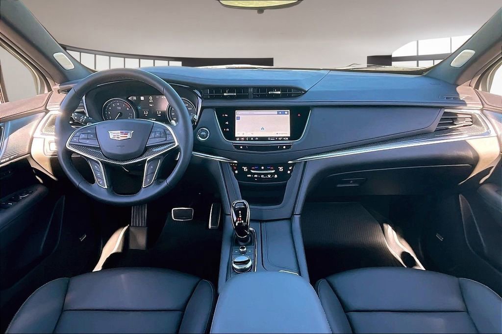 New 2026 Cadillac XT5 Sportv w/ LPO, Floor Liner Package image 5