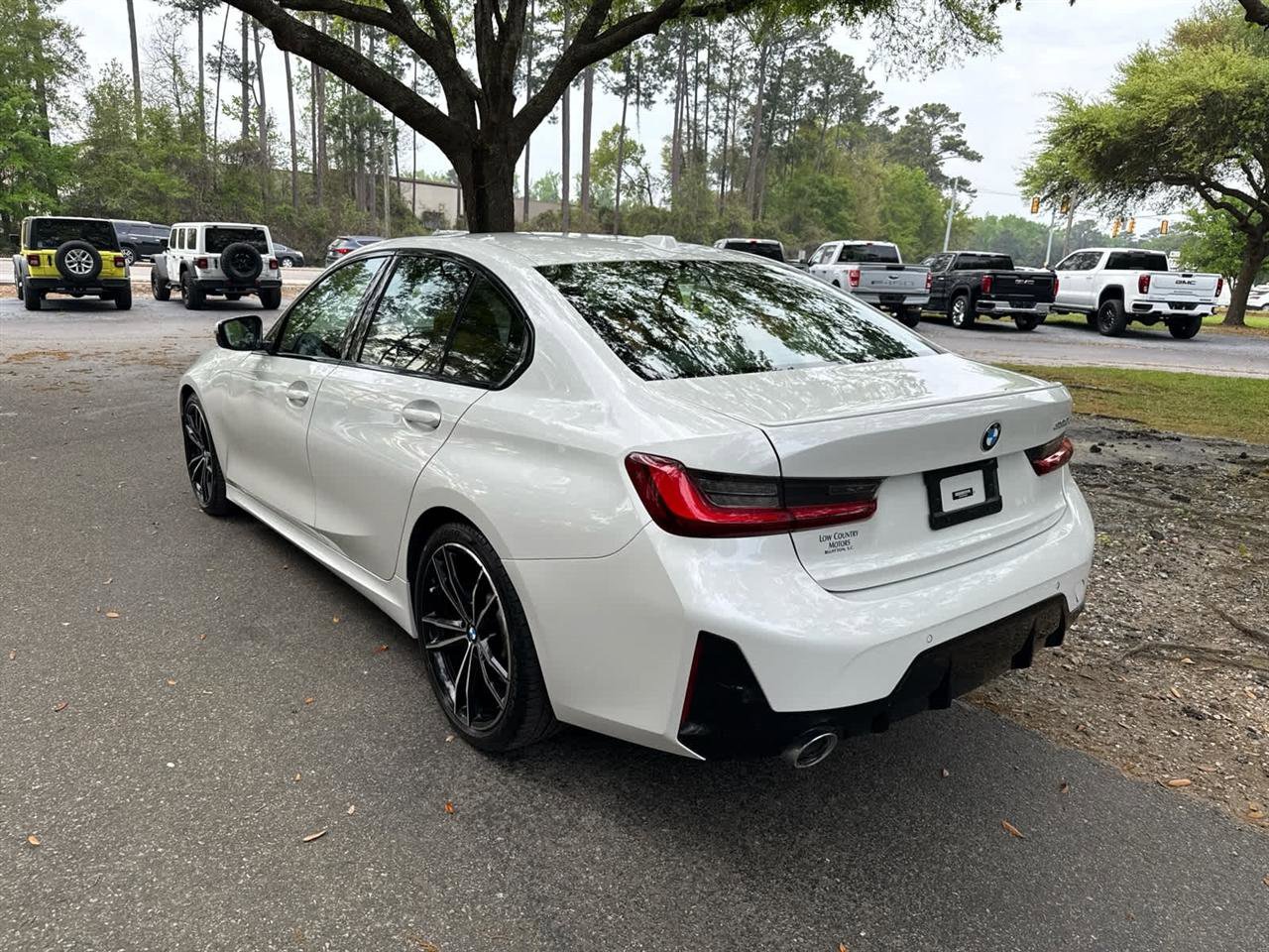 Used 2023 BMW 330i Sedan w/ M Sport Package RWD image 3