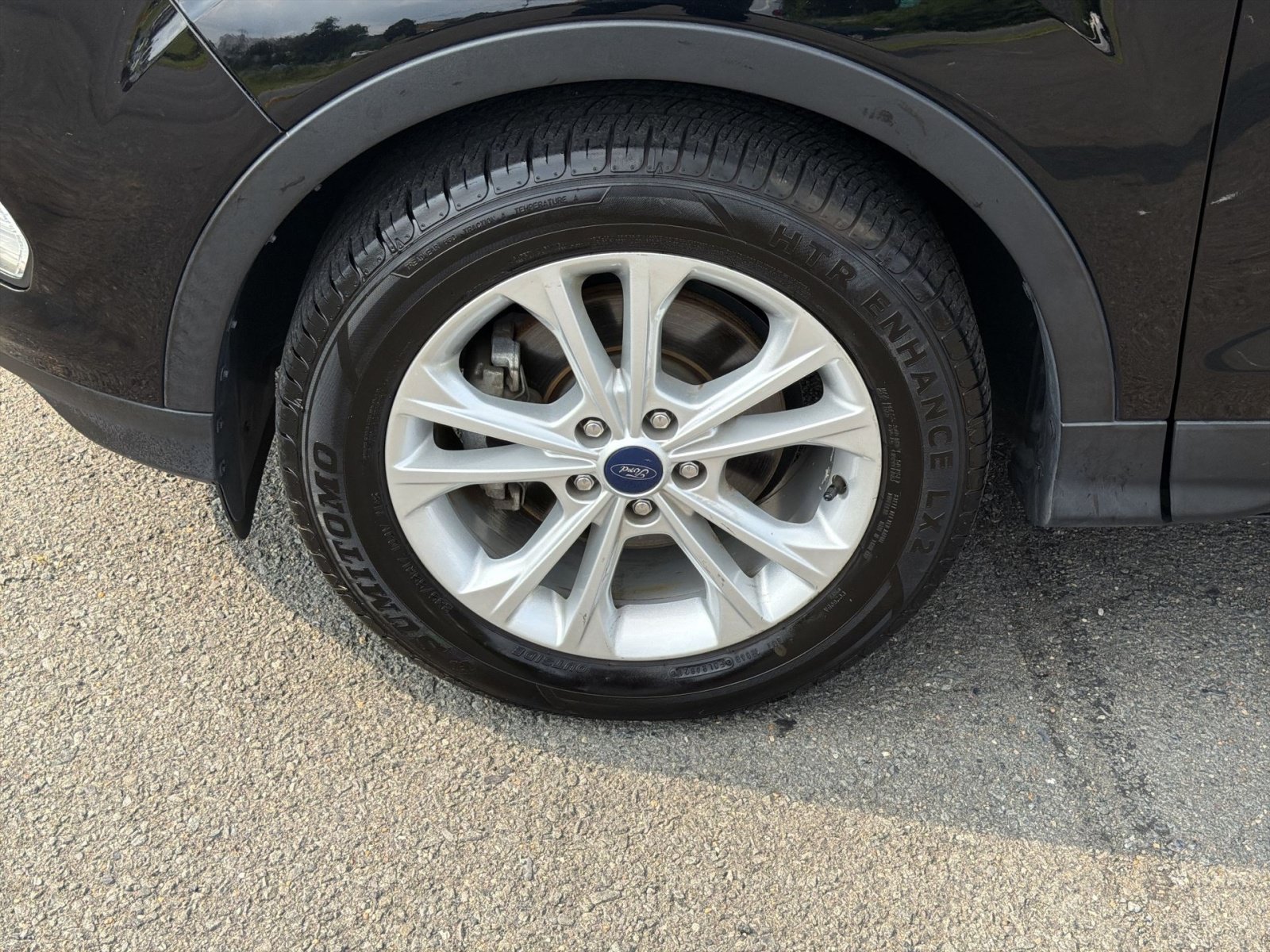 Used 2017 Ford Escape SE FWD image 12