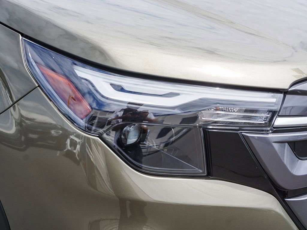 Certified 2025 Subaru Forester Premium AWD/4WD image 10