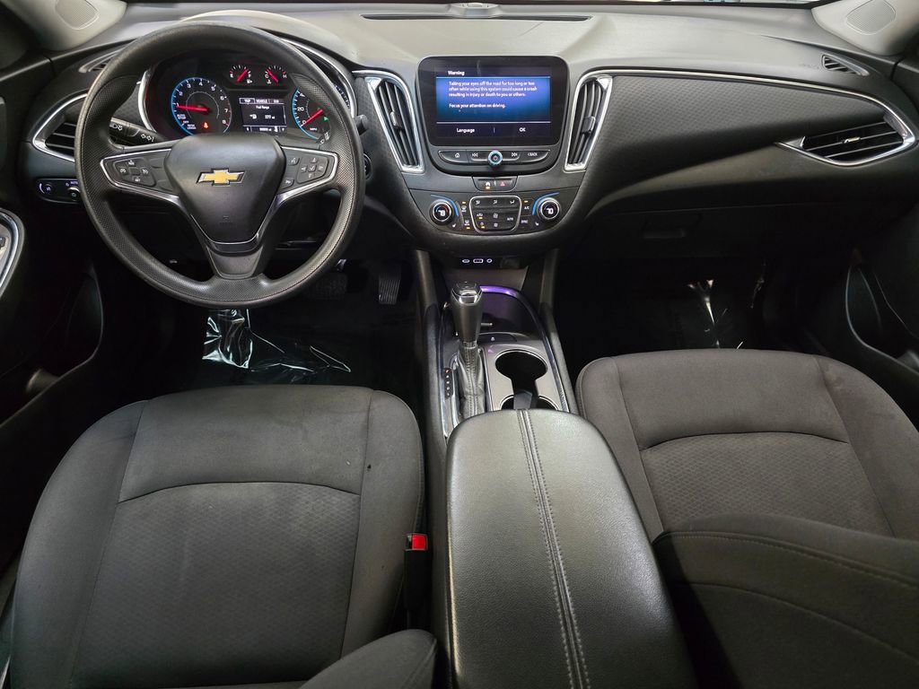 Used 2020 Chevrolet Malibu LT image 18