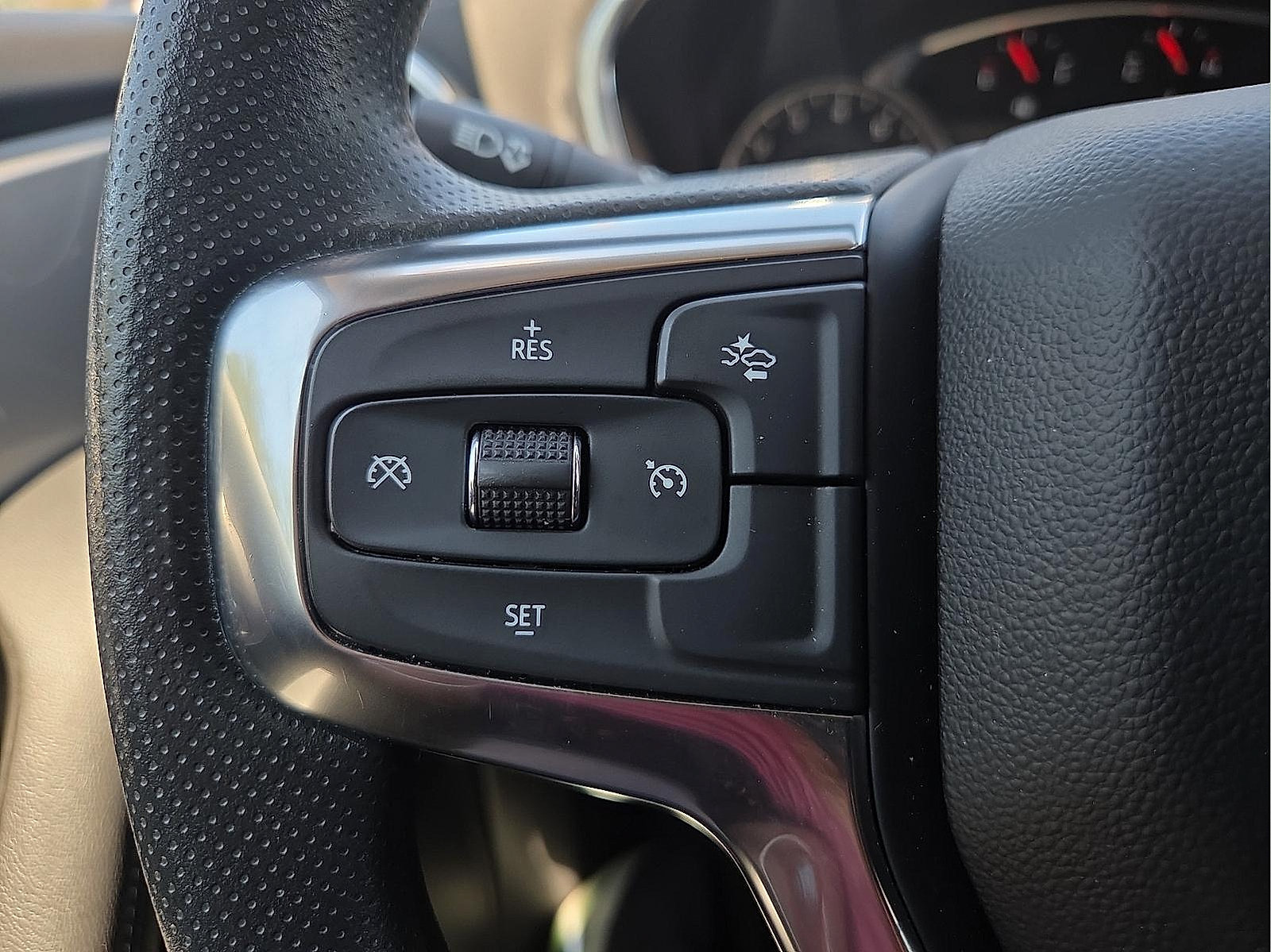 Used 2025 Chevrolet Blazer LT FWD image 20