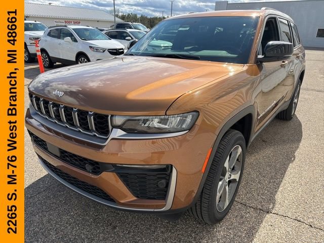 New 2026 Jeep Grand Cherokee L Limited w/ Luxury Tech Group II AWD/4WD image 4