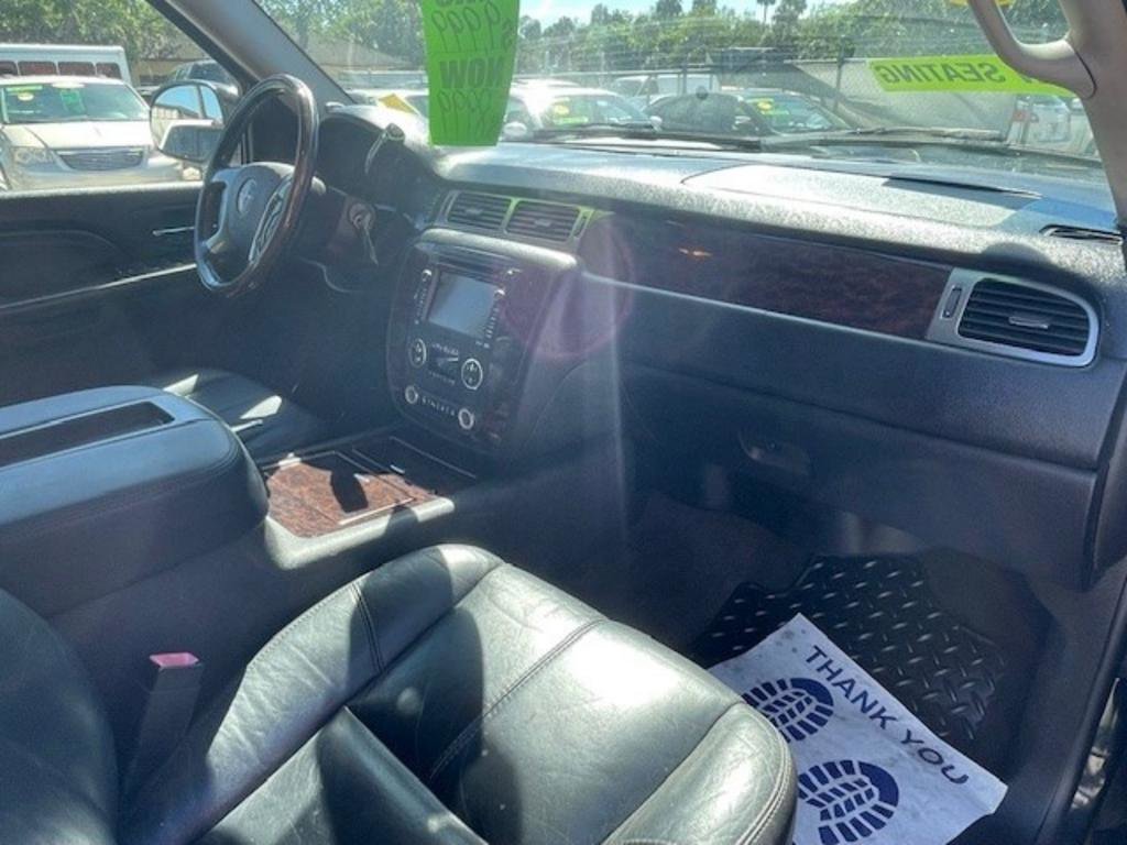 Used 2007 GMC Yukon XL Denali image 11