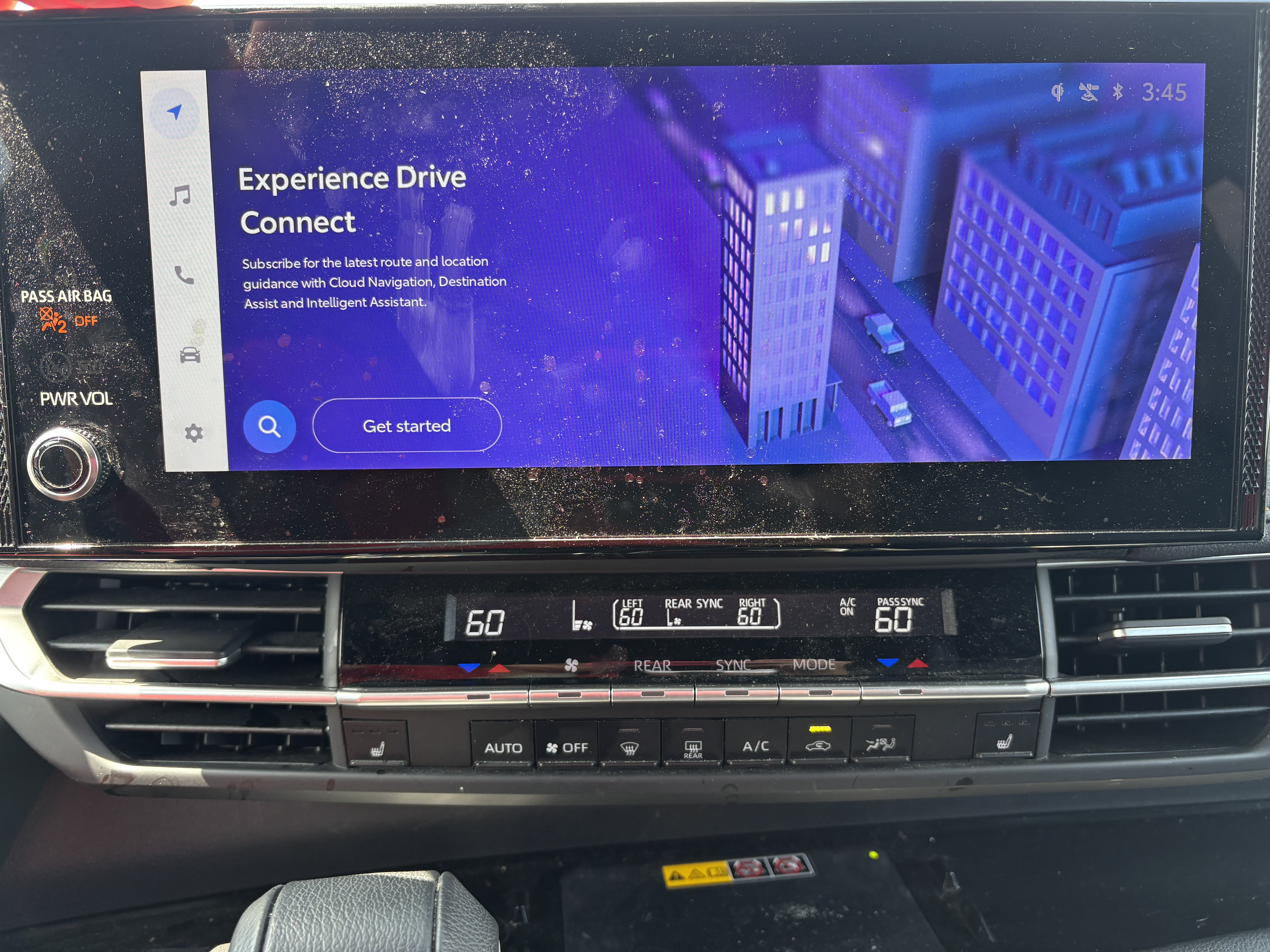 Certified 2025 Toyota Sienna XLE Woodland Edition AWD/4WD image 10