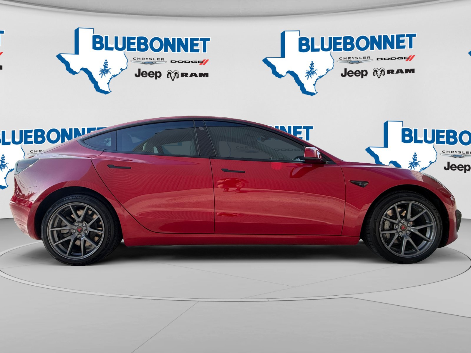 Used 2022 Tesla Model 3 Long Range AWD/4WD image 4