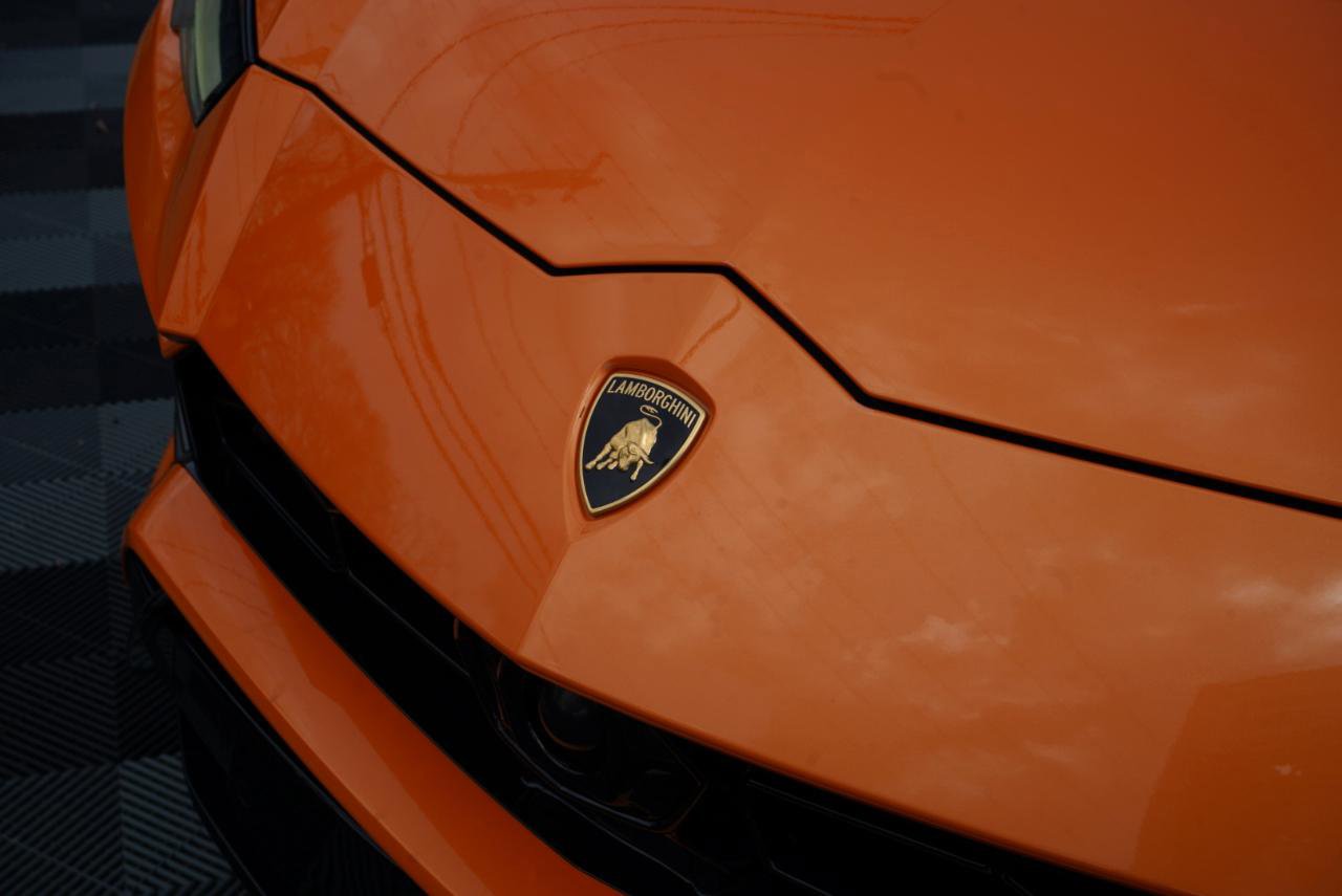 Used 2022 Lamborghini Urus AWD/4WD image 98