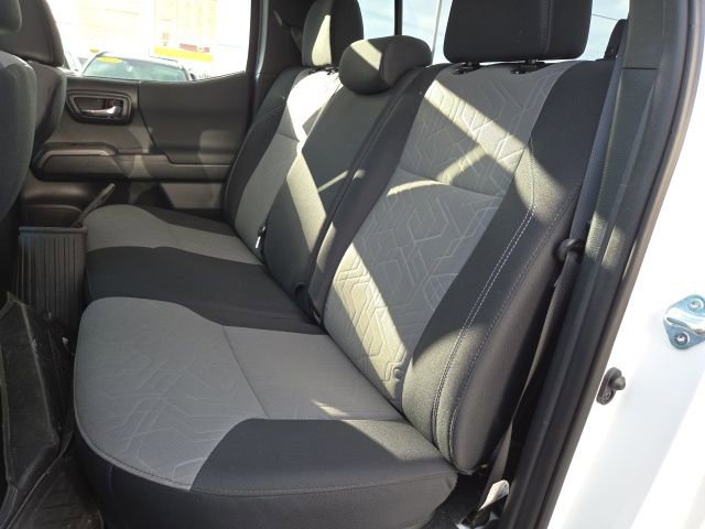 Used 2023 Toyota Tacoma TRD Off-Road image 11