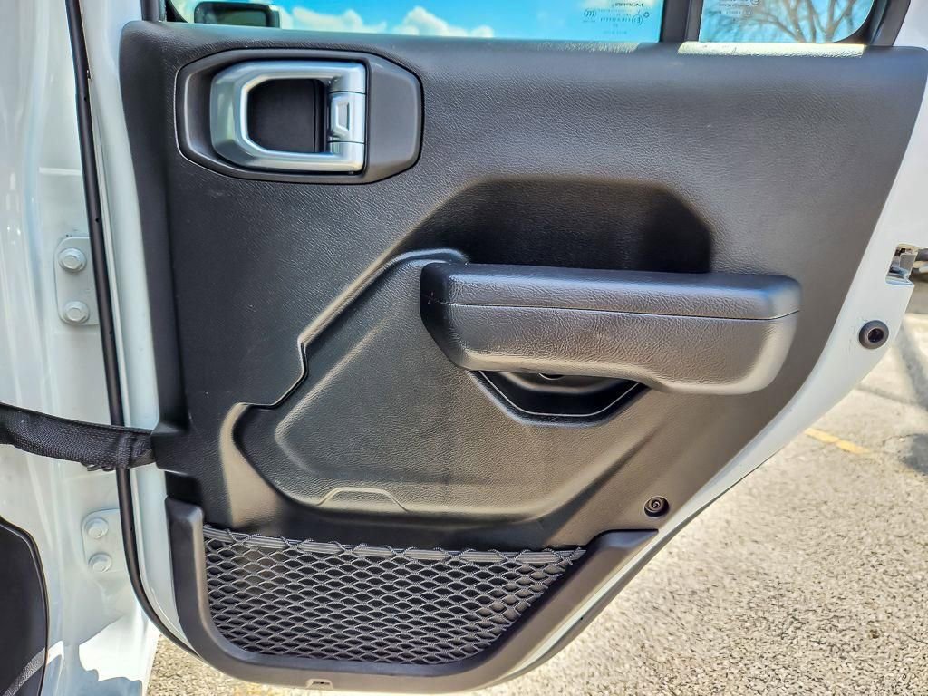 Used 2024 Jeep Wrangler Sport S AWD/4WD image 21