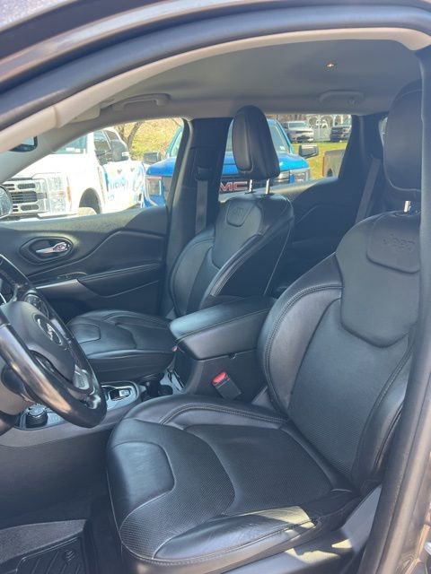 Used 2020 Jeep Cherokee Limited AWD/4WD image 28
