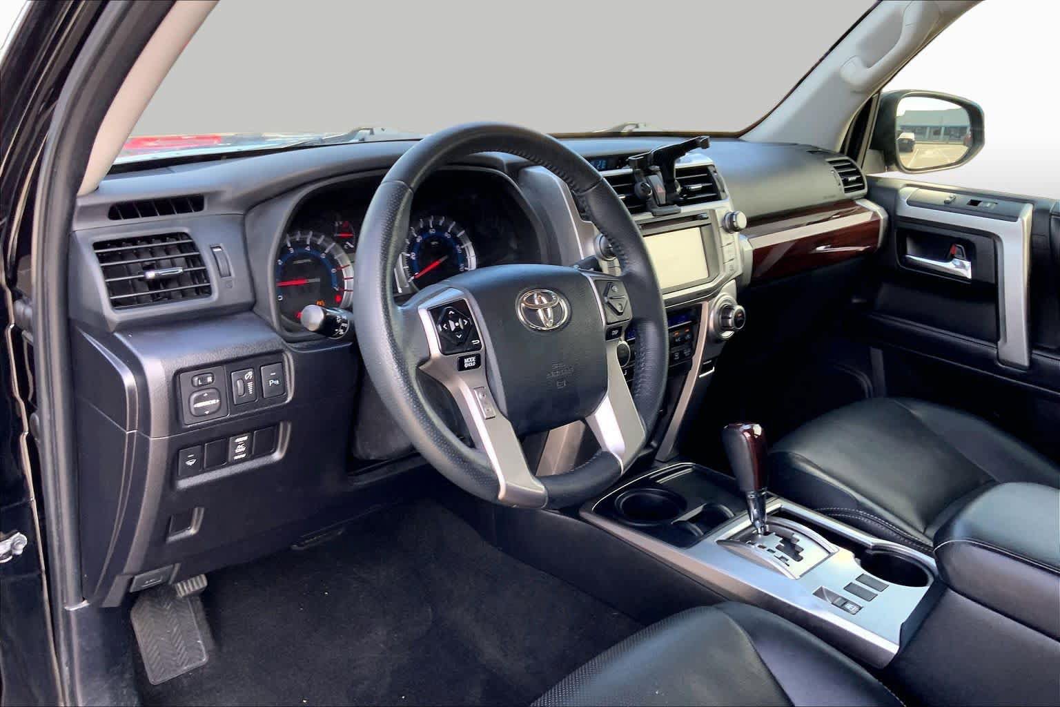 Used 2019 Toyota 4Runner Limited RWD image 18