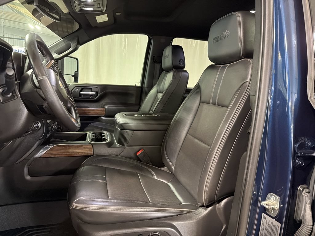 Used 2022 Chevrolet Silverado 3500 High Country w/ Z71 Off-Road Package AWD/4WD image 5