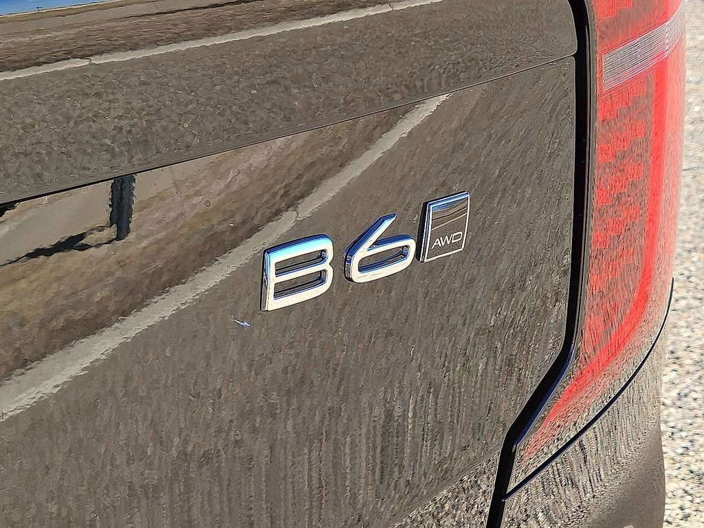 New 2026 Volvo XC90 B6 Plus w/ Protection Package Premier AWD/4WD image 12