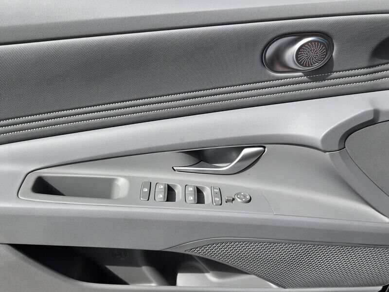 New 2026 Hyundai Elantra SEL Sport Premium FWD image 12