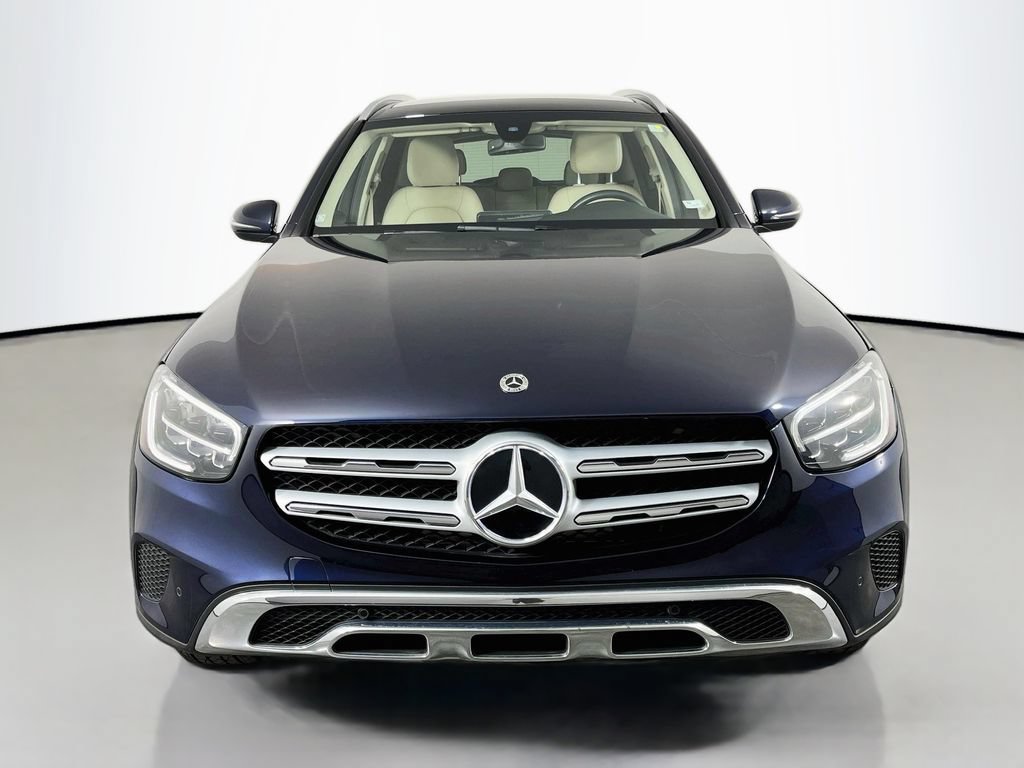 Used 2021 Mercedes-Benz GLC 300 w/ Premium Package image 3