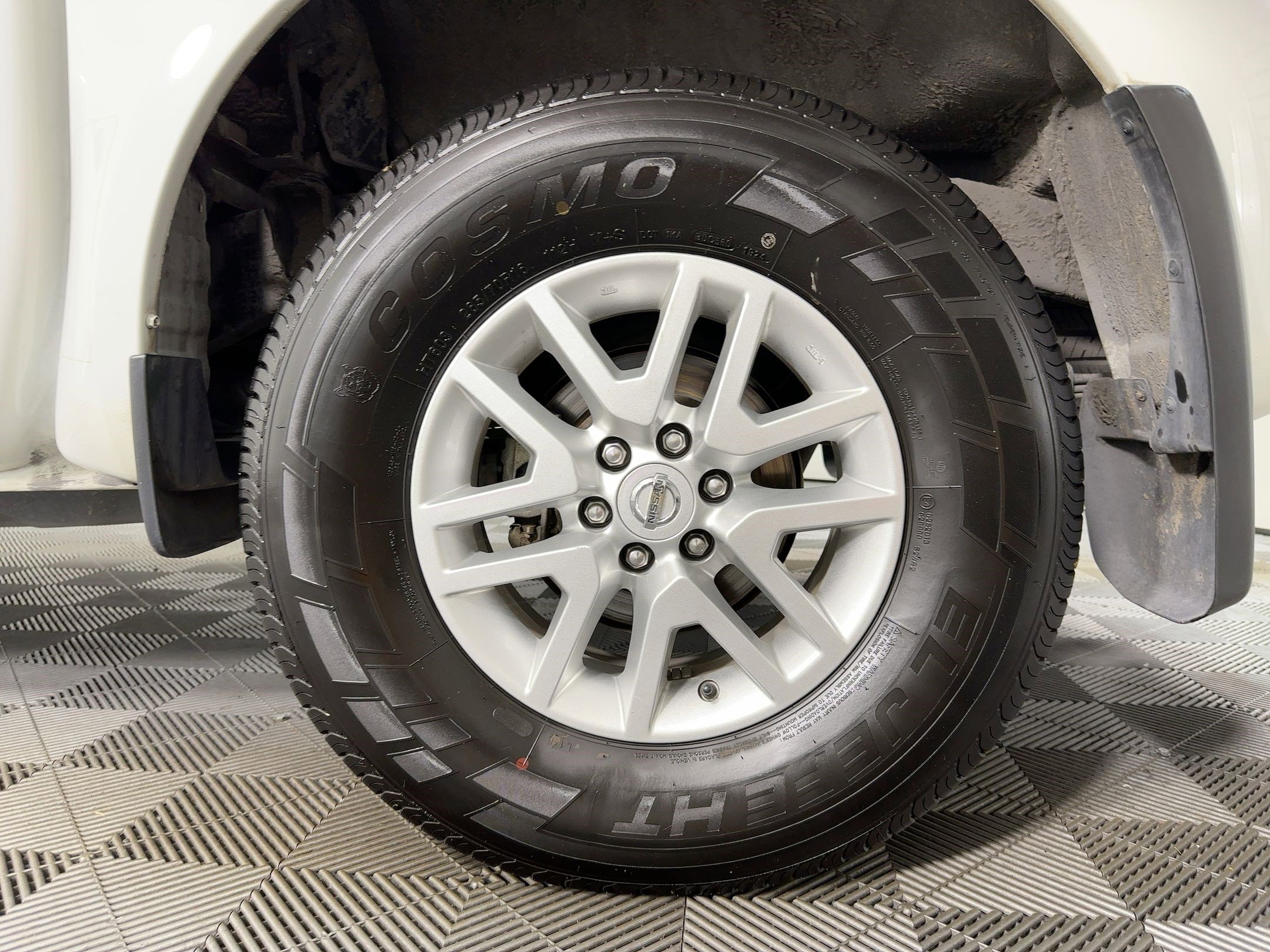 Used 2021 Nissan Frontier SV image 11