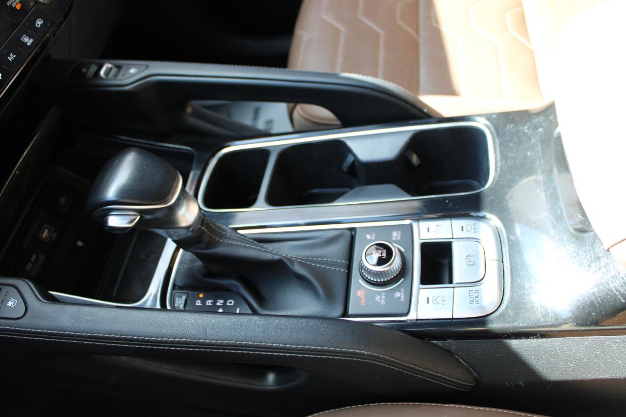 Used 2022 Kia Telluride SX w/ SX Prestige Package image 40