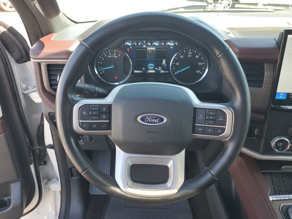 Used 2023 Ford Expedition Limited image 25