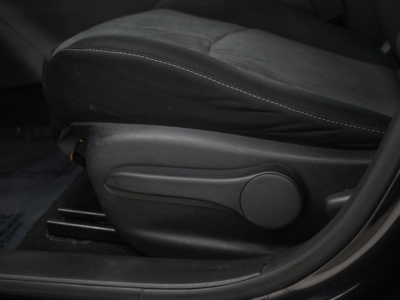 Used 2014 Nissan Sentra SV w/ SV Driver Package image 21