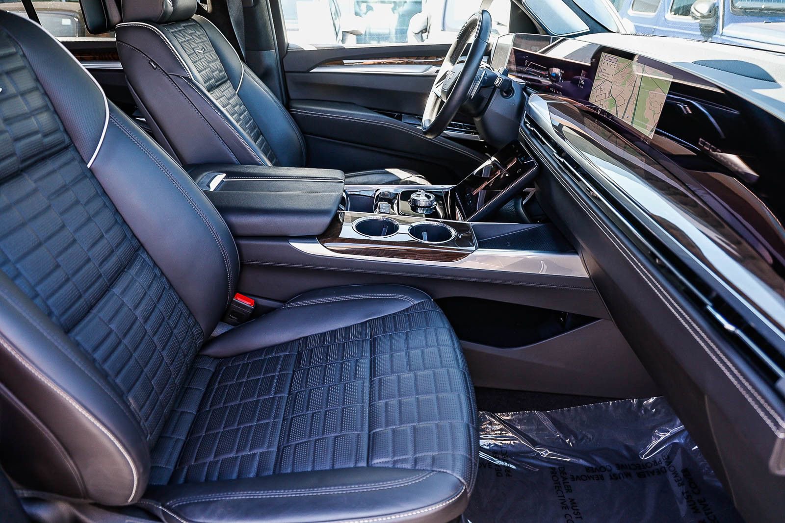 Used 2025 Cadillac Escalade Sport Platinum AWD/4WD image 17