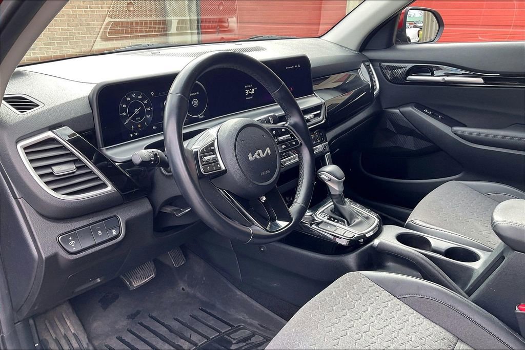 Used 2024 Kia Seltos S image 13