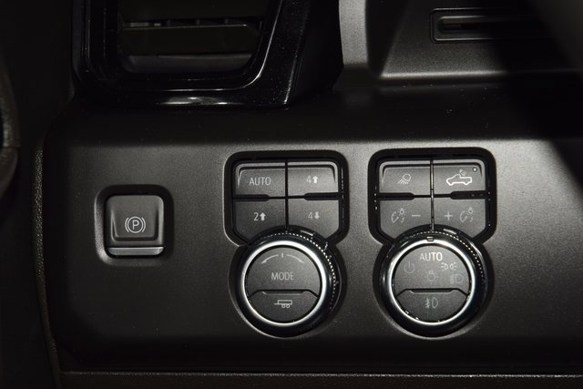 Used 2024 GMC Sierra 2500 AT4 w/ AT4 Preferred Package image 40