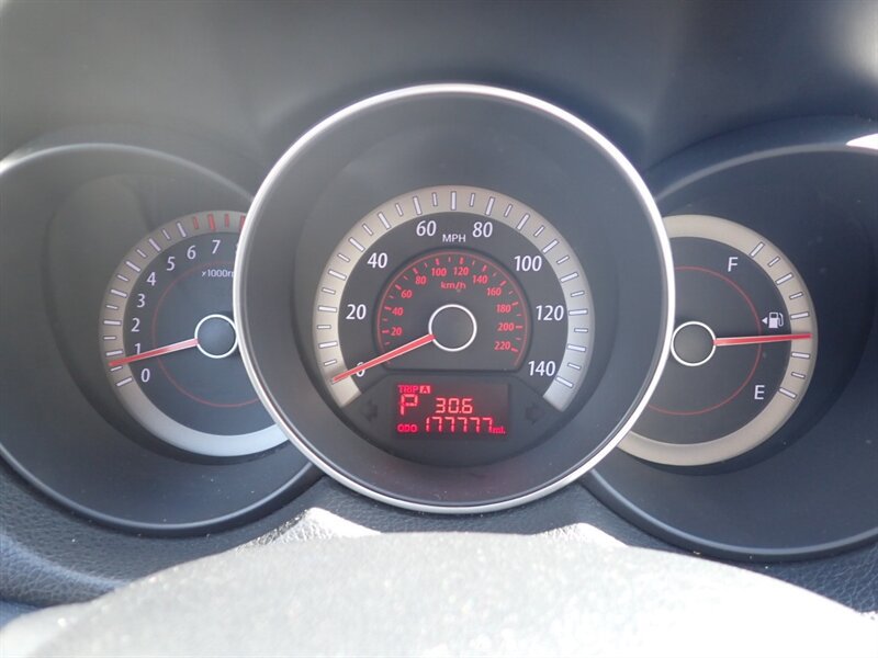 Used 2011 Kia Forte EX w/ Premium Pkg FWD image 14