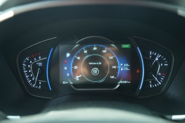 Used 2020 Hyundai Santa Fe Limited AWD/4WD image 32