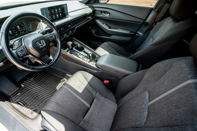 Used 2025 Honda Accord Sport image 7