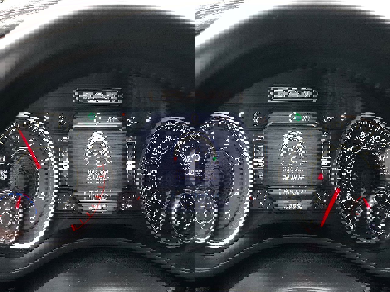 Used 2024 RAM 2500 Laramie image 24