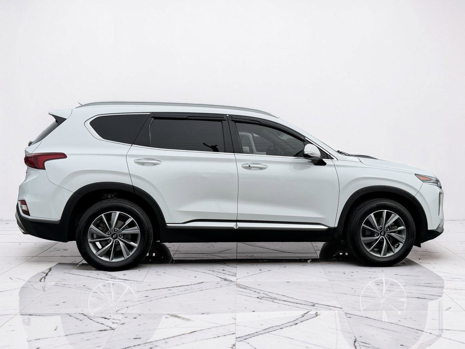 Used 2020 Hyundai Santa Fe SEL w/ Convenience + Premium Package image 2