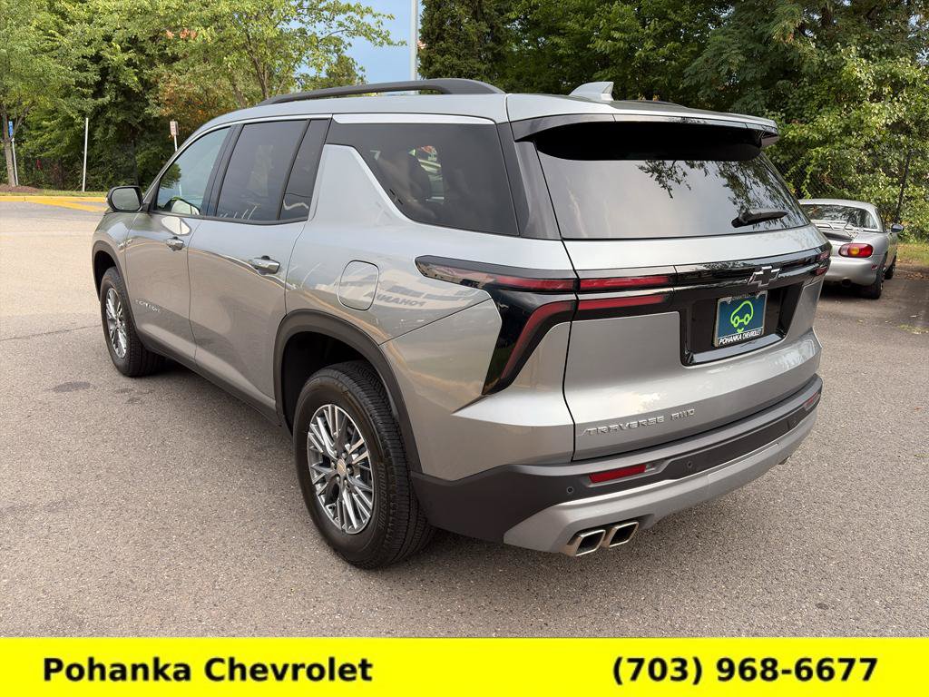 Certified 2025 Chevrolet Traverse LT w/ Driver Confidence Package AWD/4WD image 5
