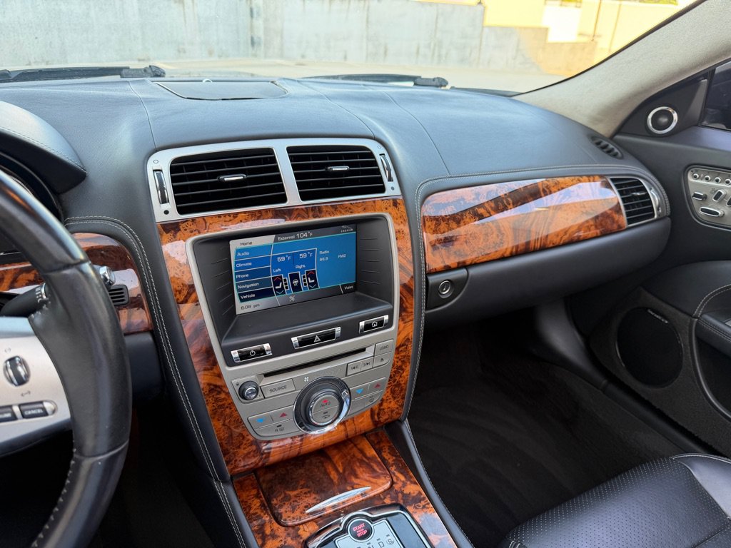 Used 2010 Jaguar XKR R RWD image 13