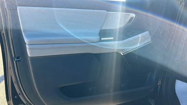 Certified 2025 Ford Expedition Active image 18