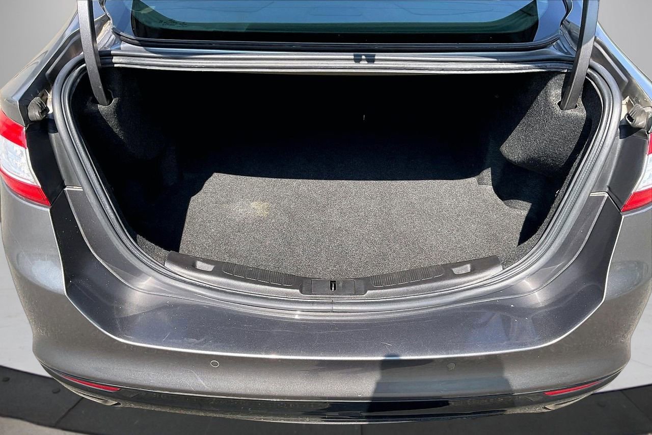 Used 2014 Ford Fusion Titanium FWD image 25