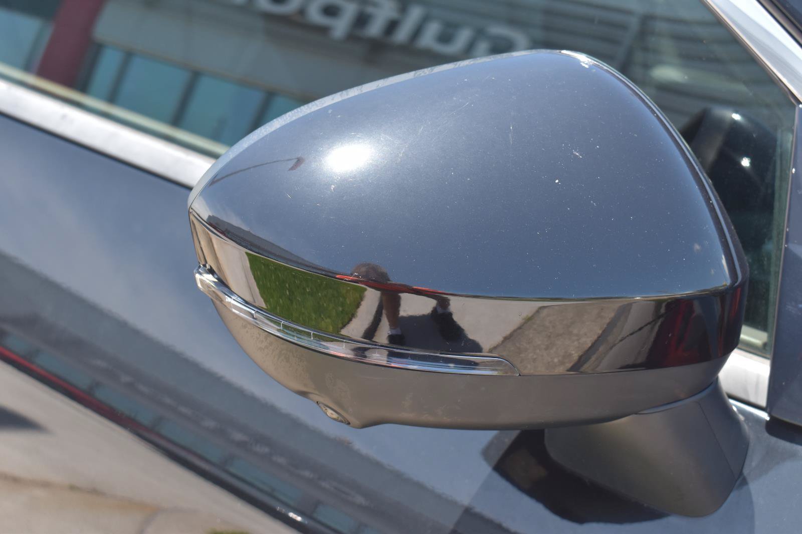 Used 2021 Nissan Rogue SV FWD image 17